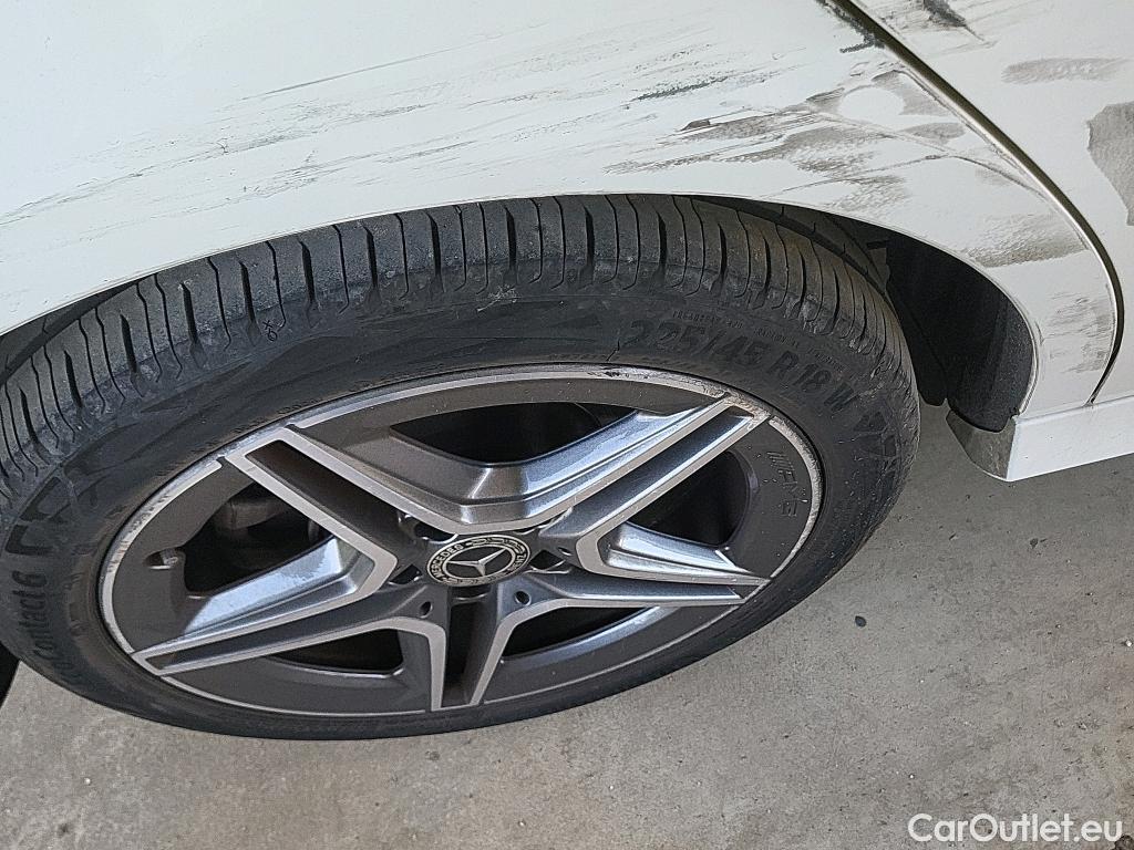  Mercedes  A-Klasse MERCEDES-BENZ Clase A / 2018 / 4P / sedán Sedán A 250 e #13