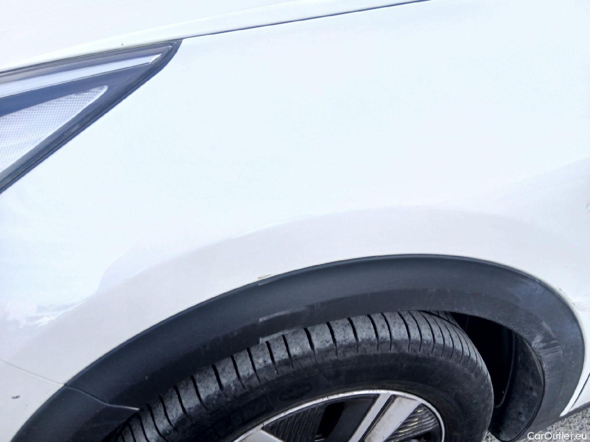  KIA  Niro KIA  / 2019 / 5P / crossover 1.6 GDi HEV 104kW (141CV) Drive #5