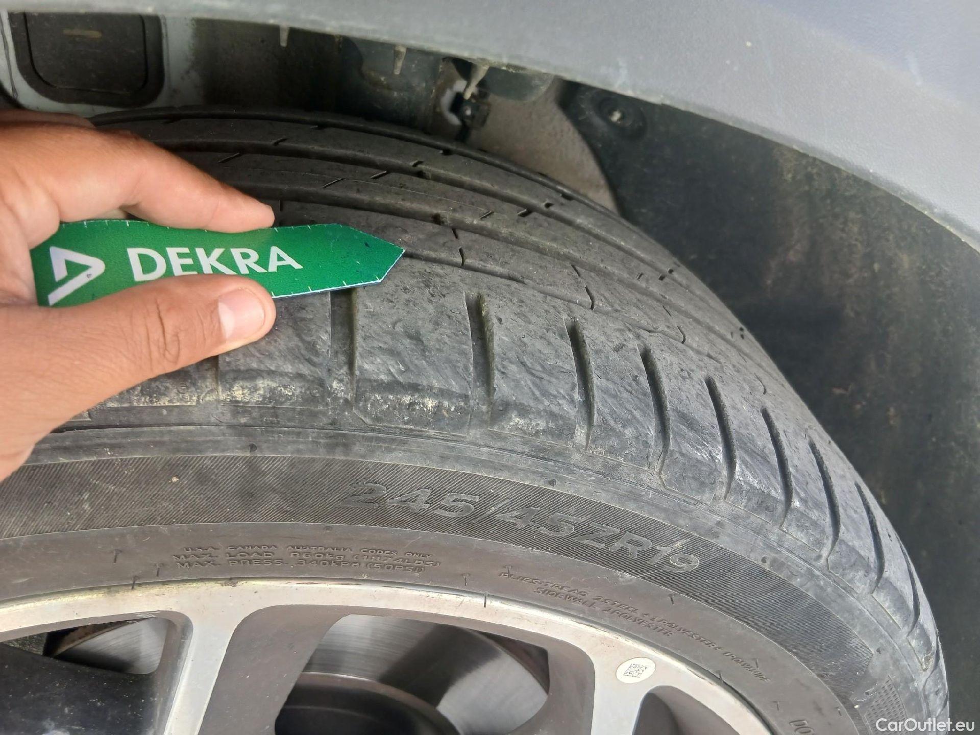  KIA  Sportage KIA  / 2018 / 5P / todoterreno 1.6 MHEV GT Line Essential 115CV 4x2 #4