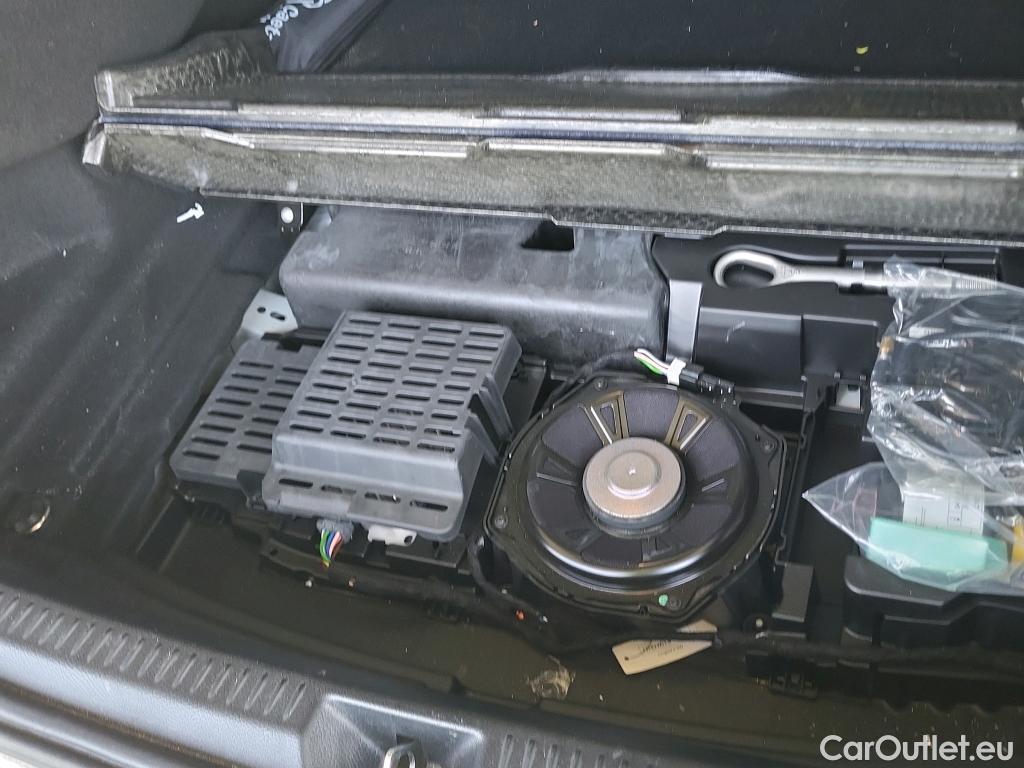  Mercedes  A-Klasse MERCEDES-BENZ Clase A / 2018 / 4P / sedán Sedán A 250 e #2