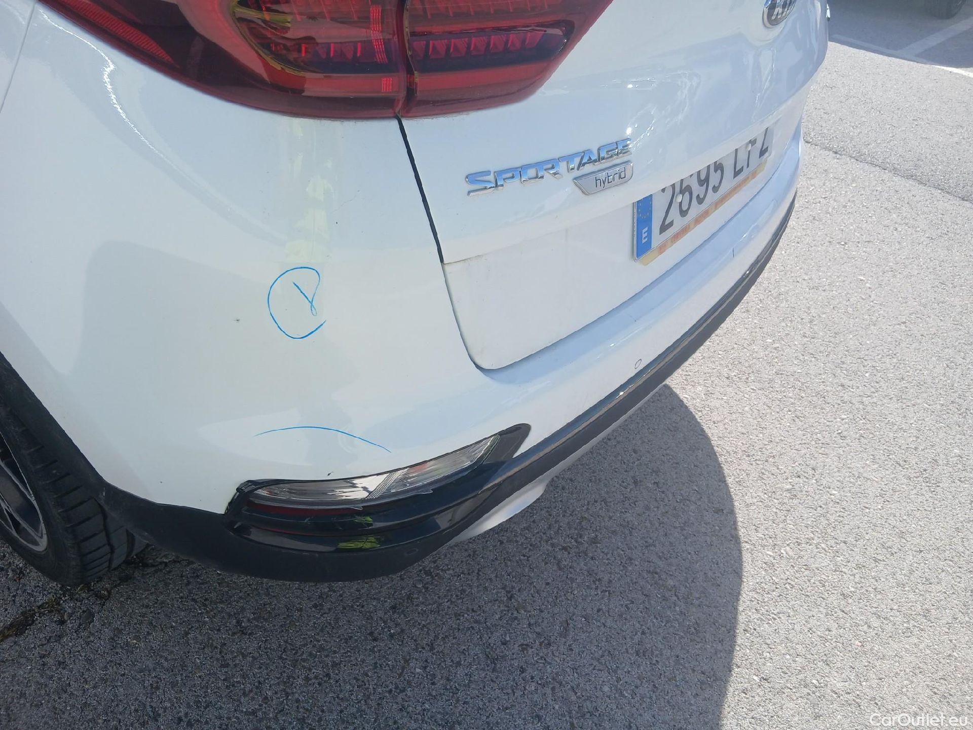  KIA  Sportage KIA  / 2018 / 5P / todoterreno 1.6 MHEV GT Line Essential 115CV 4x2 #21