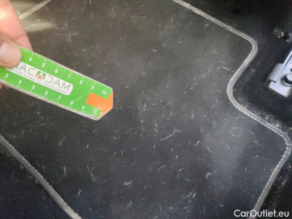  KIA  XCeed KIA  / 2019 / 5P / todoterreno 1.0 T-GDi Tech 88kW (120CV) #16