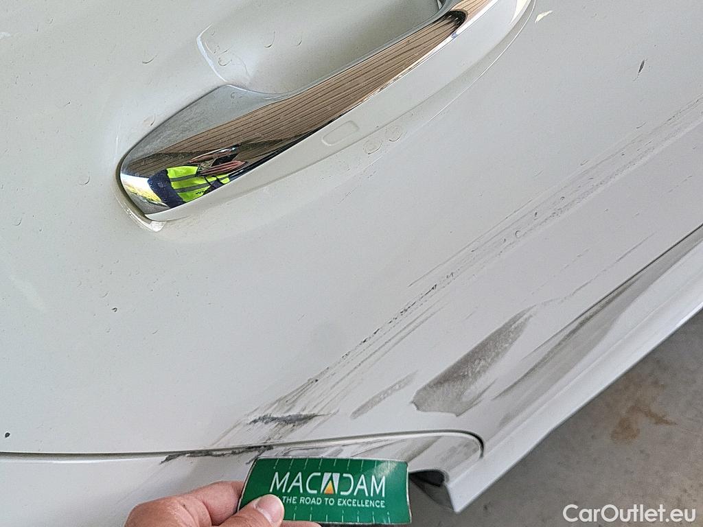  Mercedes  A-Klasse MERCEDES-BENZ Clase A / 2018 / 4P / sedán Sedán A 250 e #18