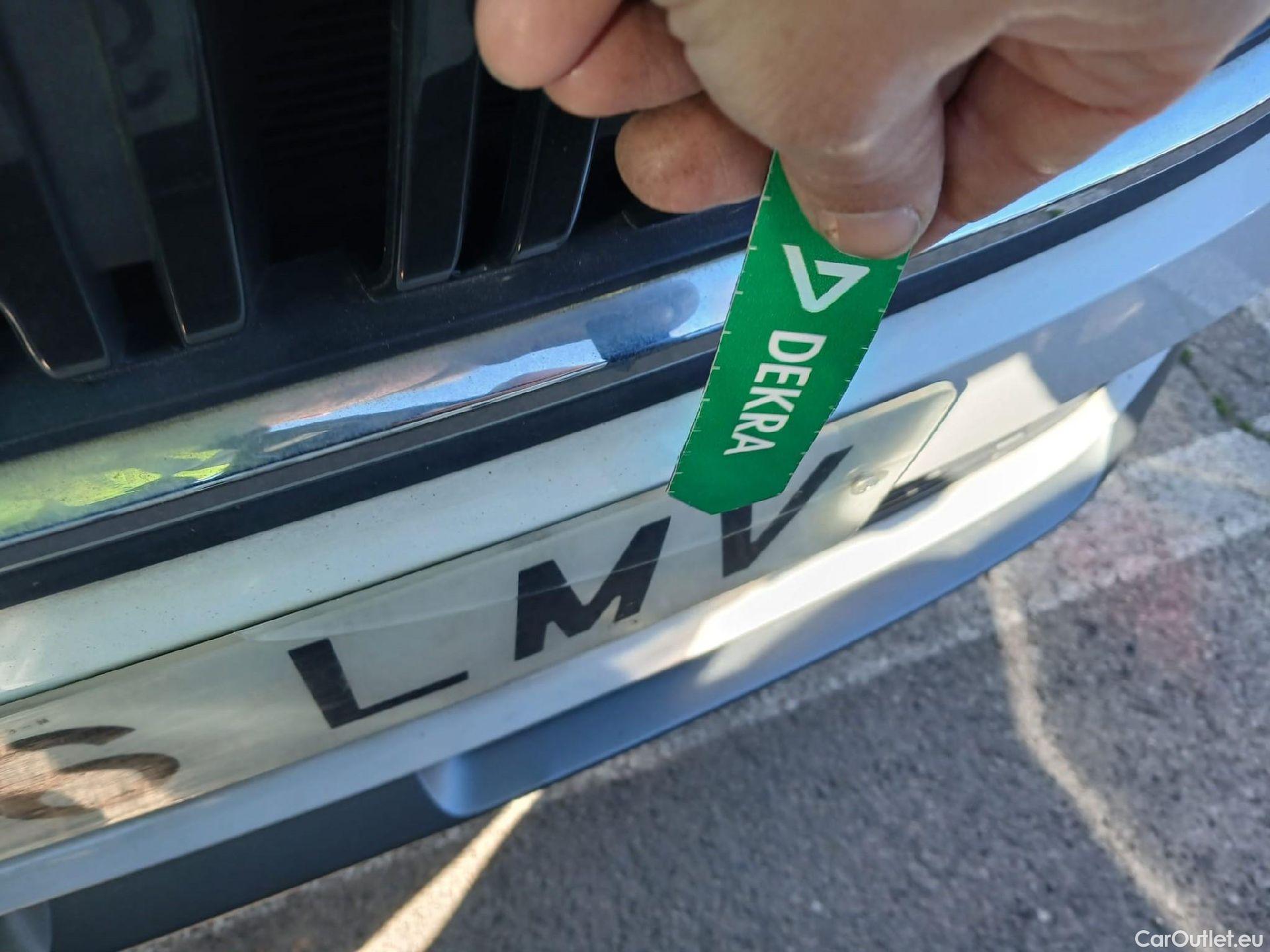  Skoda  KAMIQ SKODA  1.0 TSI 81kW (110CV) DSG Ambition (CX) #3