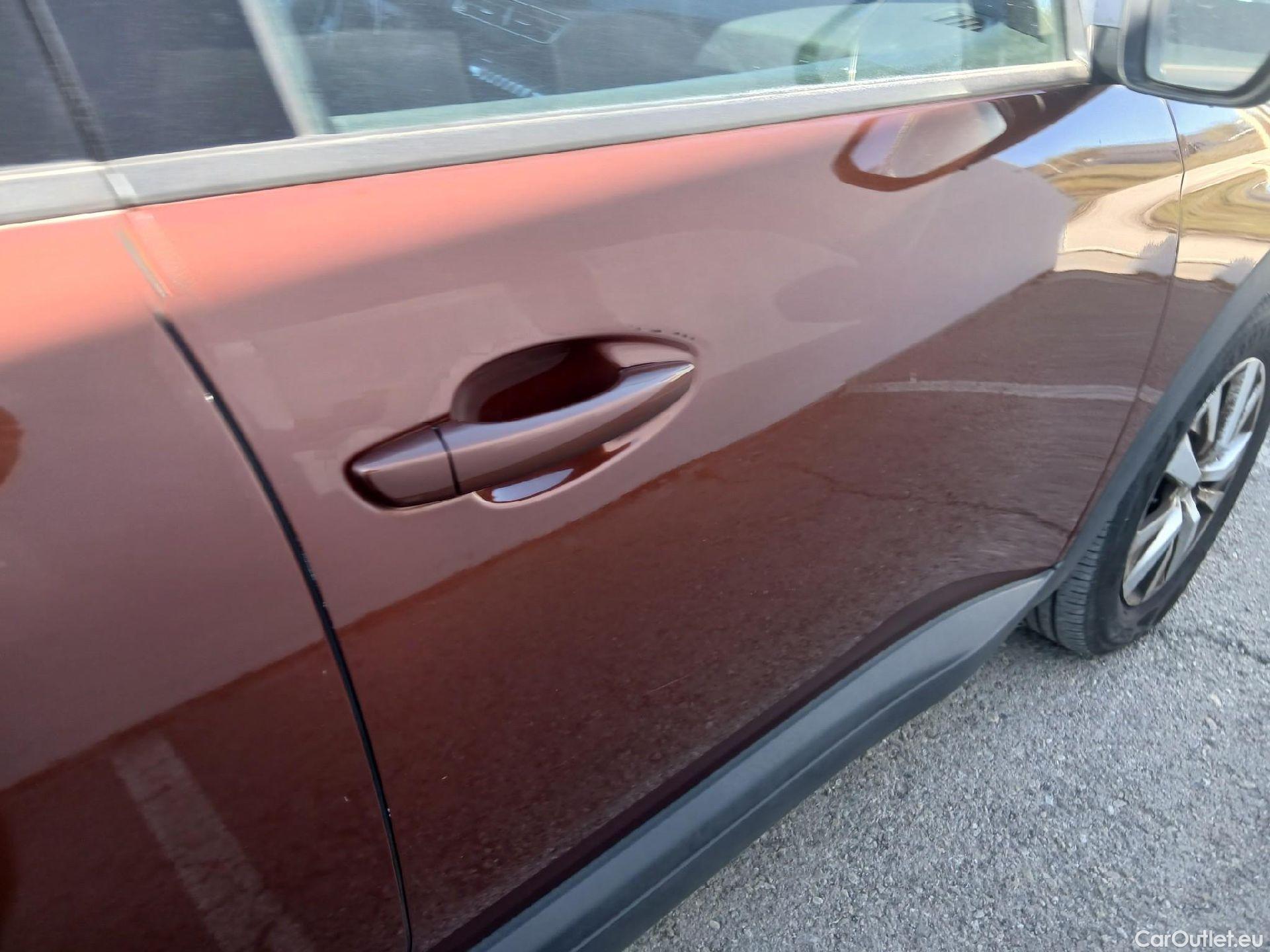  Peugeot  5008 PEUGEOT  / 2020 / 5P / todoterreno 1.5 BlueHDi 96kW S&S Active Pack EAT8 #30