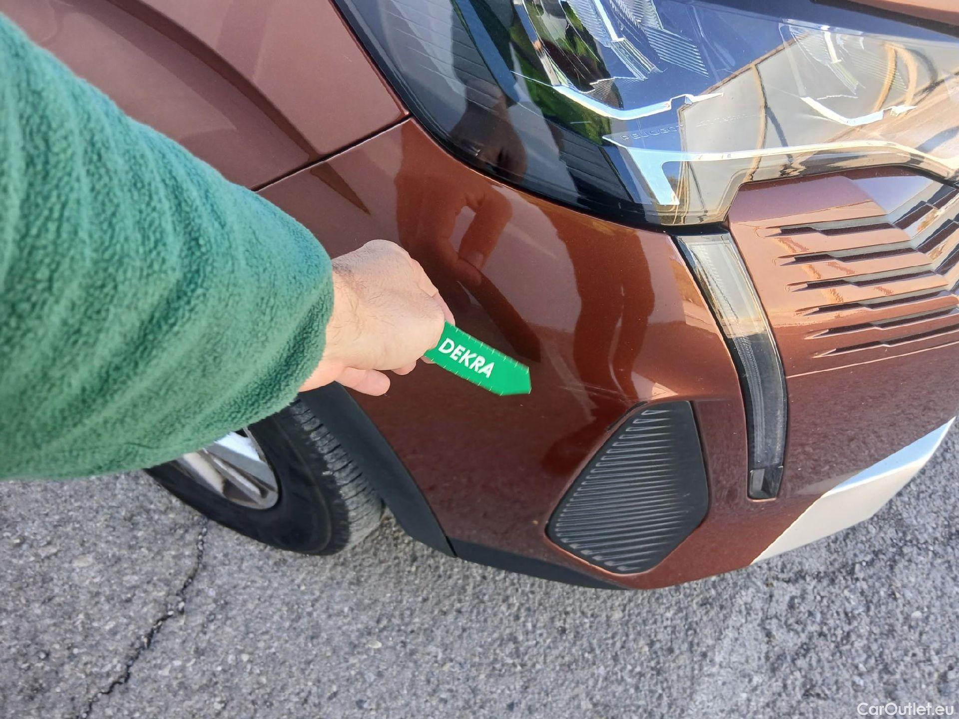  Peugeot  5008 PEUGEOT  / 2020 / 5P / todoterreno 1.5 BlueHDi 96kW S&S Active Pack EAT8 #2