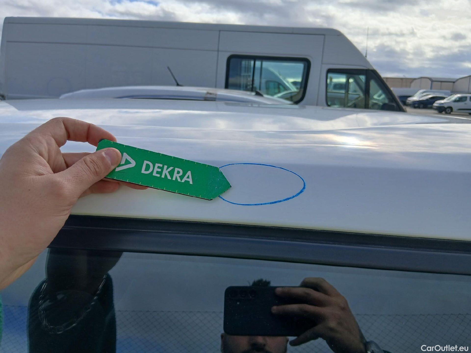  Peugeot  2008 PEUGEOT  / 2019 / 5P / todoterreno Active BlueHDI 81kW (110CV) #13