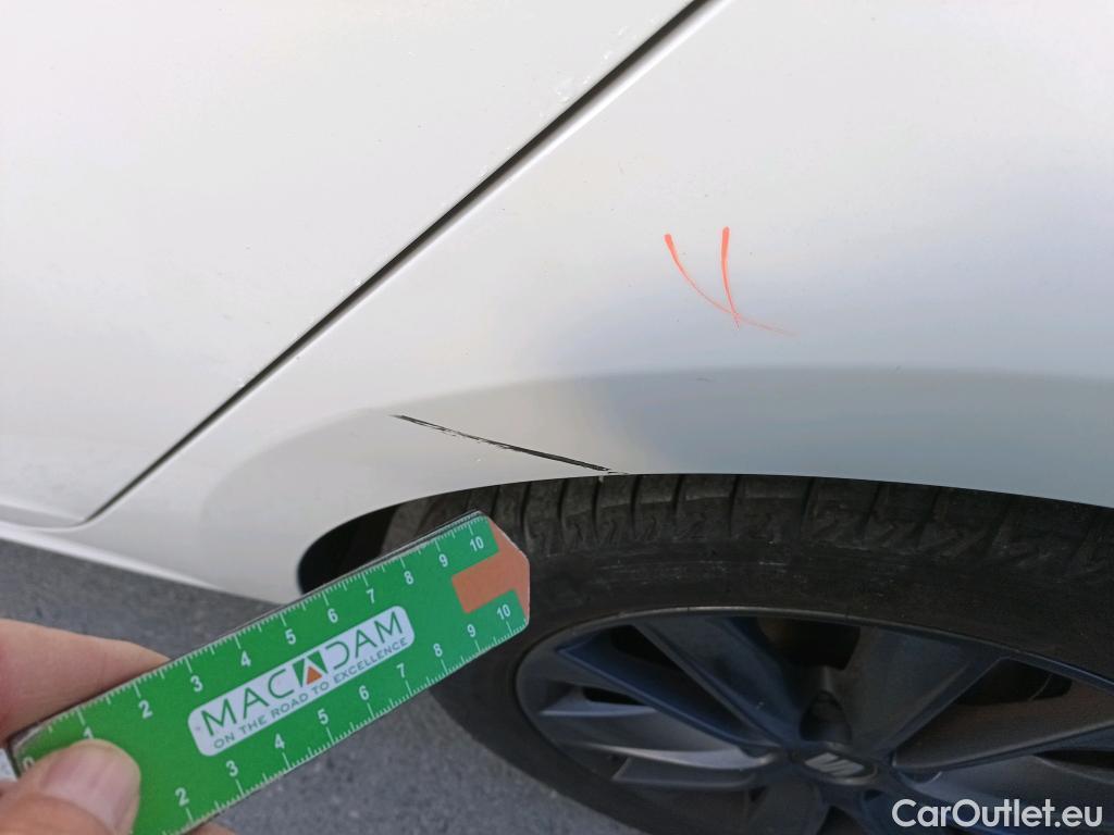  Seat  Leon SEAT León / 2016 / 5P / berlina con portón 1.5 TSI 95kW (130CV) St&Sp Style Visio Edition #4