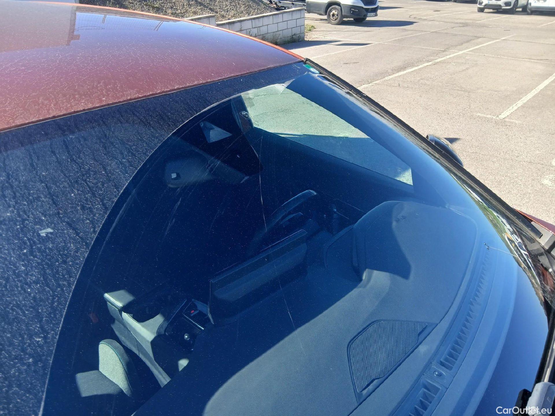  Peugeot  5008 PEUGEOT  / 2020 / 5P / todoterreno 1.5 BlueHDi 96kW S&S Active Pack EAT8 #34