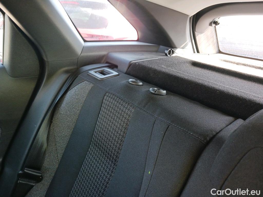  Peugeot  3008 PEUGEOT  / 2020 / 5P / todoterreno 1.5 BlueHDi 96kW (130CV) S&S Active Pack #6