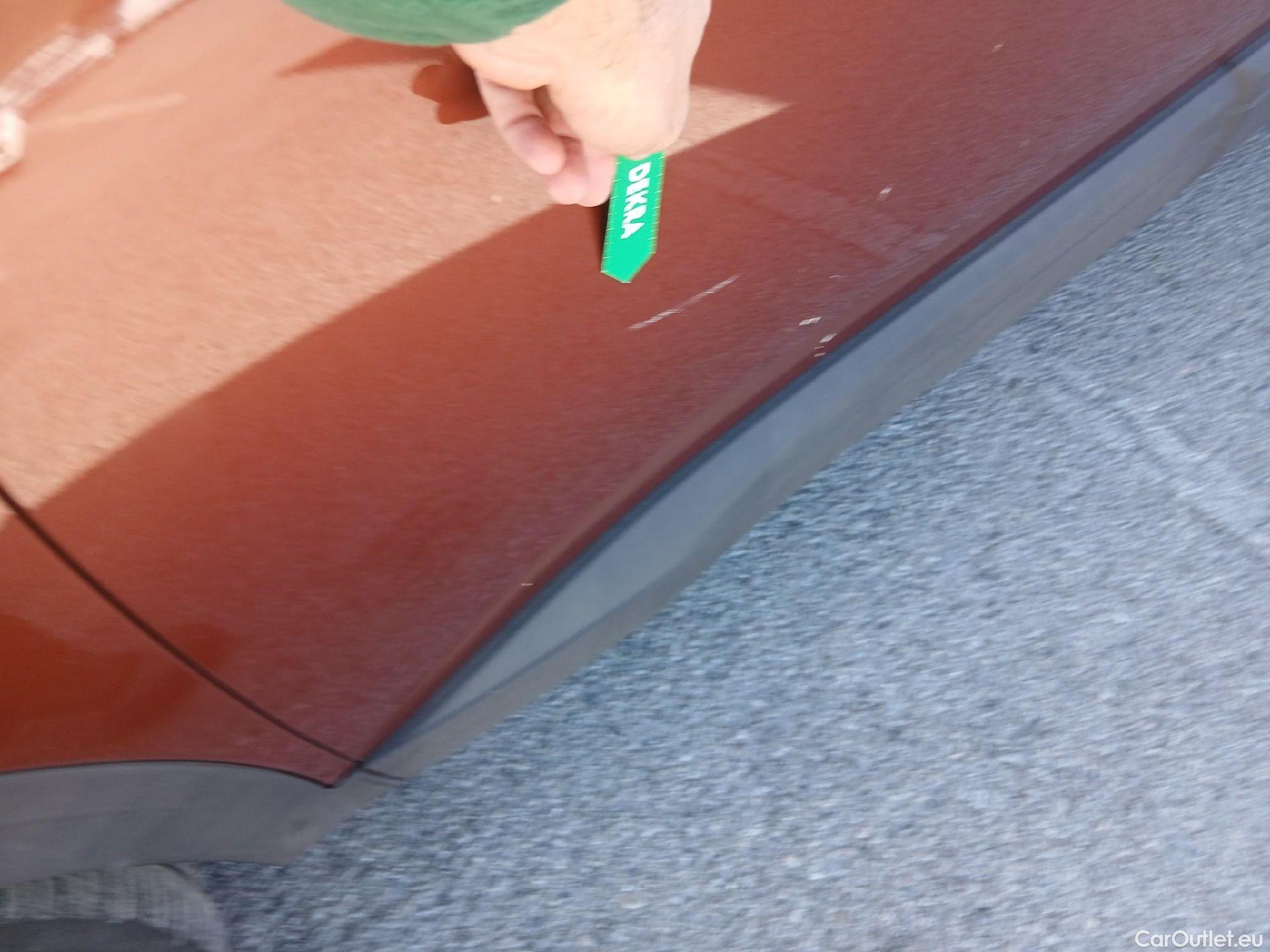  Peugeot  5008 PEUGEOT  / 2020 / 5P / todoterreno 1.5 BlueHDi 96kW S&S Active Pack EAT8 #10