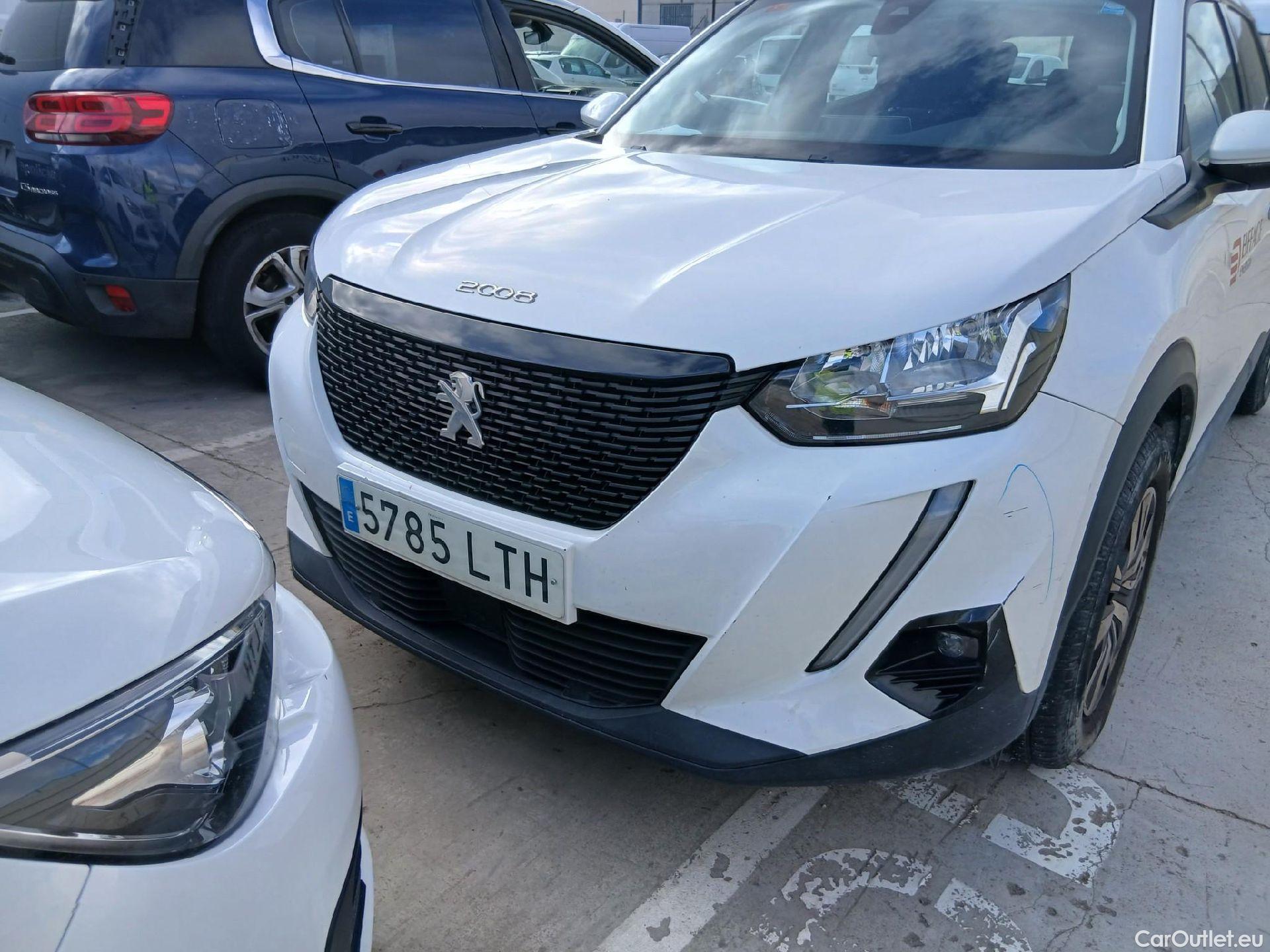  Peugeot  2008 PEUGEOT  / 2019 / 5P / todoterreno Active BlueHDI 81kW (110CV) #2