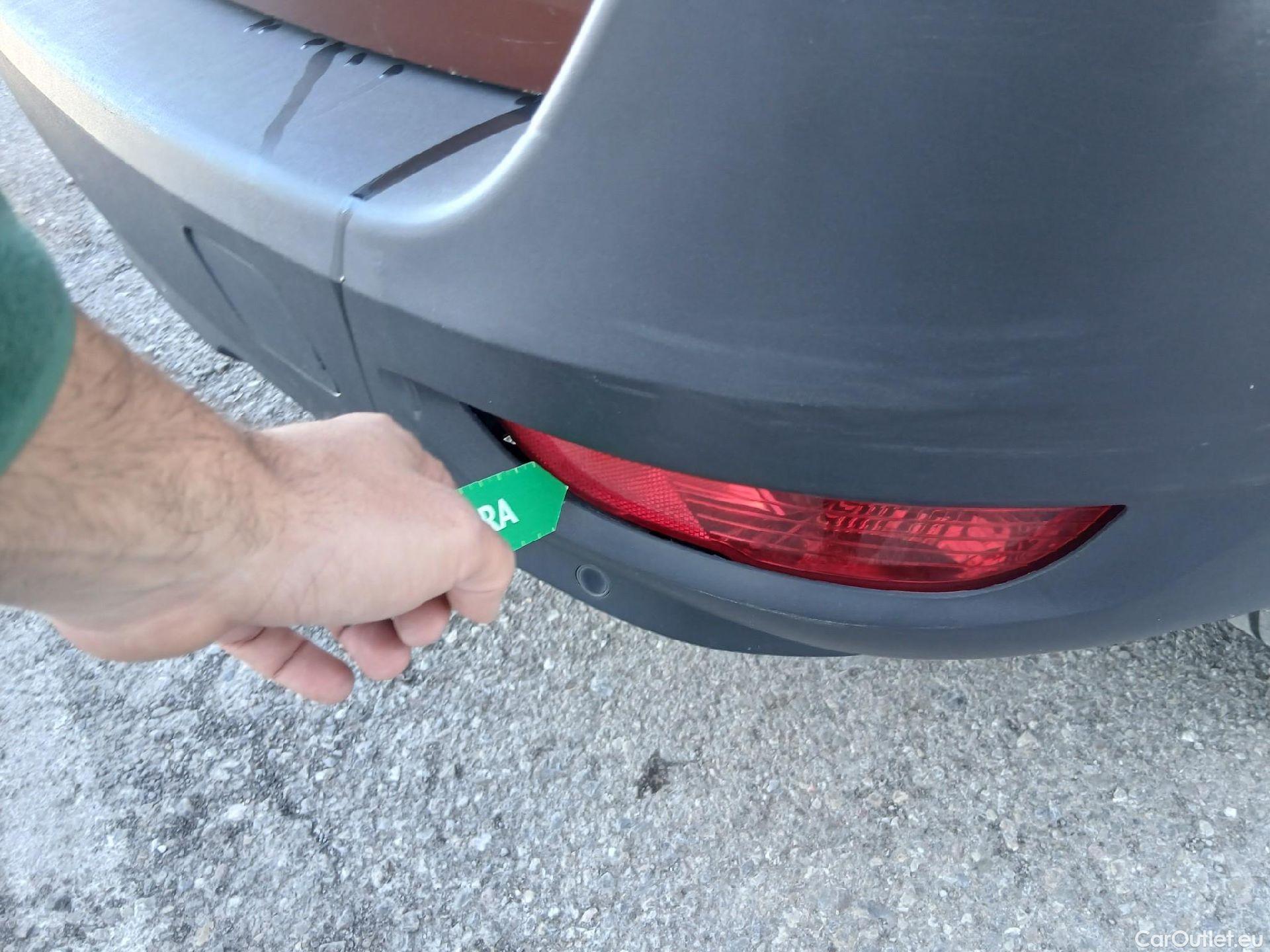  Peugeot  5008 PEUGEOT  / 2020 / 5P / todoterreno 1.5 BlueHDi 96kW S&S Active Pack EAT8 #21