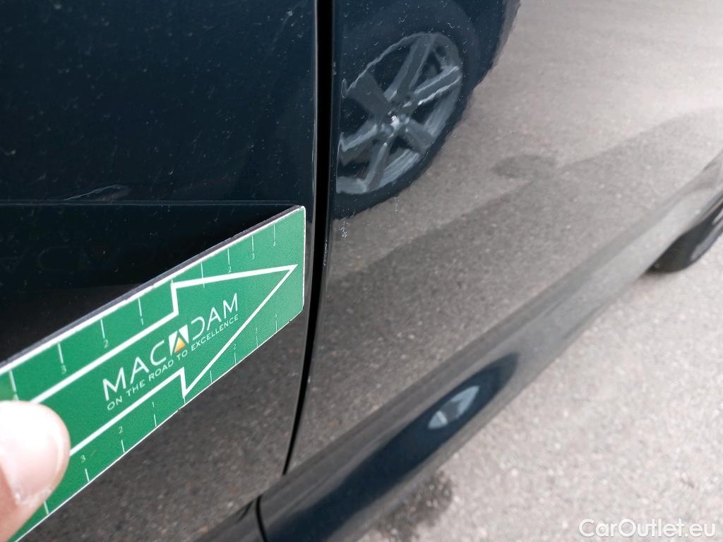  Volvo  XC 40 VOLVO XC40 / 2017 / 5P / todoterreno 1.5 T5 Twin Recharge R-Design Auto #49