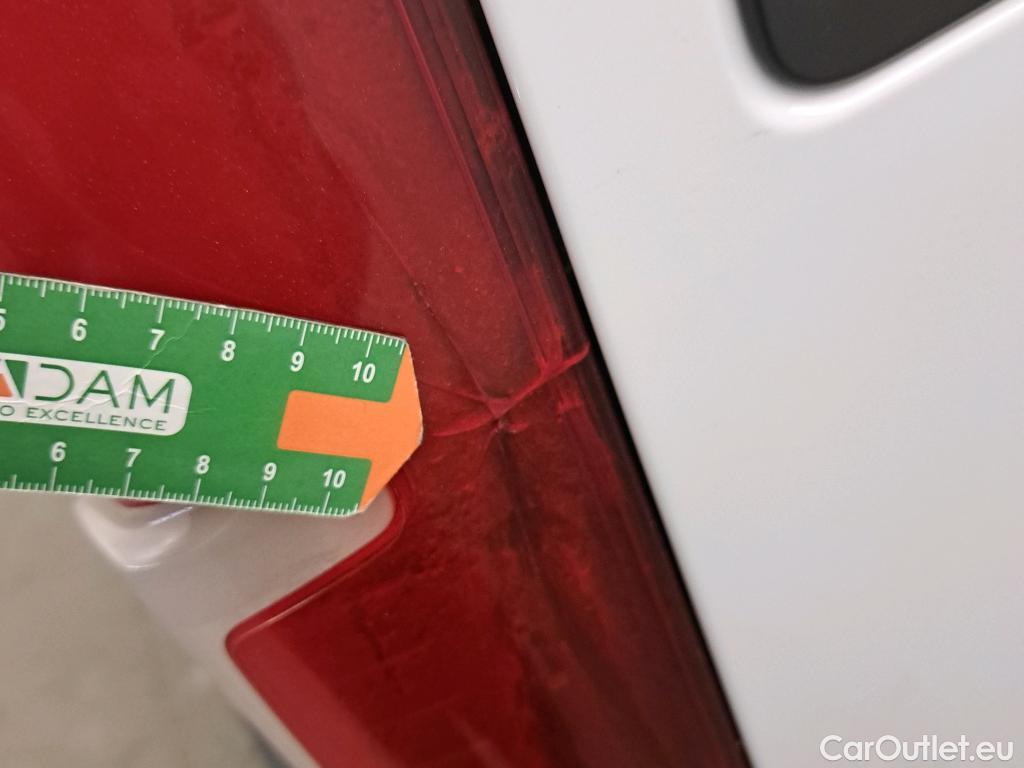  Citroen  Berlingo CITROEN  / 2018 / 4P / combi Talla M BlueHDi 100 S&S LIVE PACK BUSINE #15