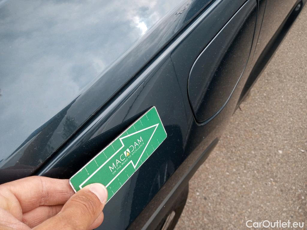  Volvo  XC 40 VOLVO XC40 / 2017 / 5P / todoterreno 1.5 T5 Twin Recharge R-Design Auto #45