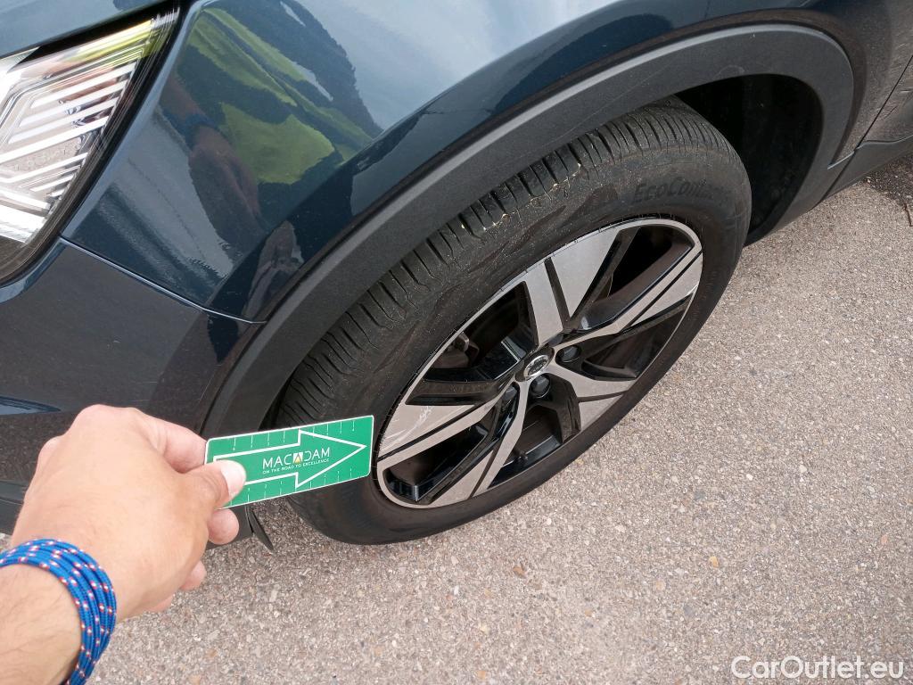  Volvo  XC 40 VOLVO XC40 / 2017 / 5P / todoterreno 1.5 T5 Twin Recharge R-Design Auto #10