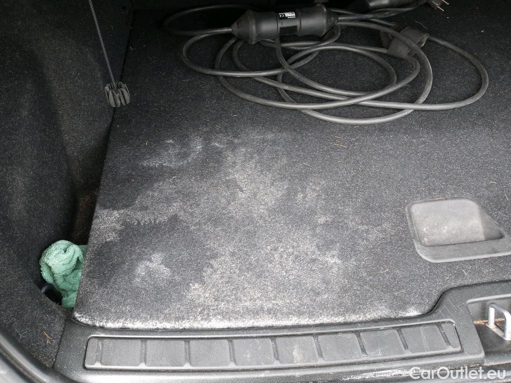  Volvo  XC 40 VOLVO XC40 / 2017 / 5P / todoterreno 1.5 T5 Twin Recharge R-Design Auto #17