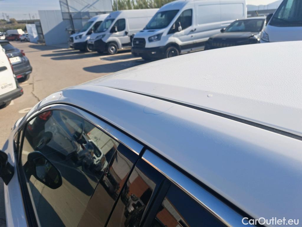  Toyota  Corolla TOYOTA  / 2020 / 5P / berlina con portón 2.0 180H STYLE E-CVT #24