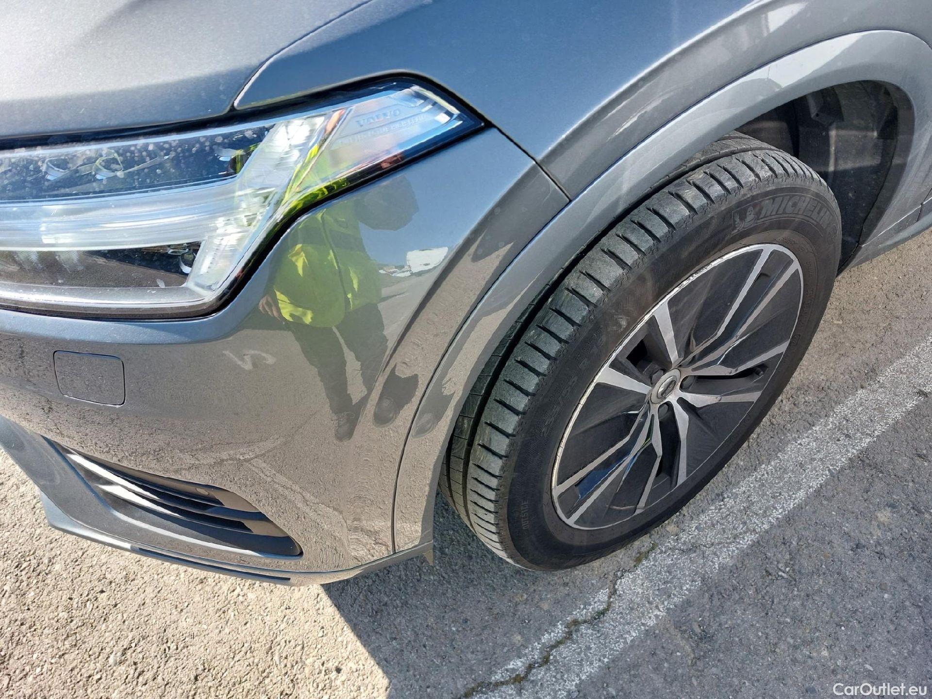  Volvo  XC90 VOLVO  / 2019 / 5P / todoterreno 2.0 B5 D5 AWD Business Plus Auto (CX) #1