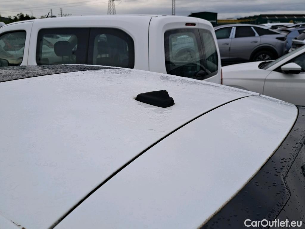  Volkswagen  Polo VOLKSWAGEN  / 2017 / 5P / berlina con portón GTI 2.0 TSI 147kW (200CV) DSG #17