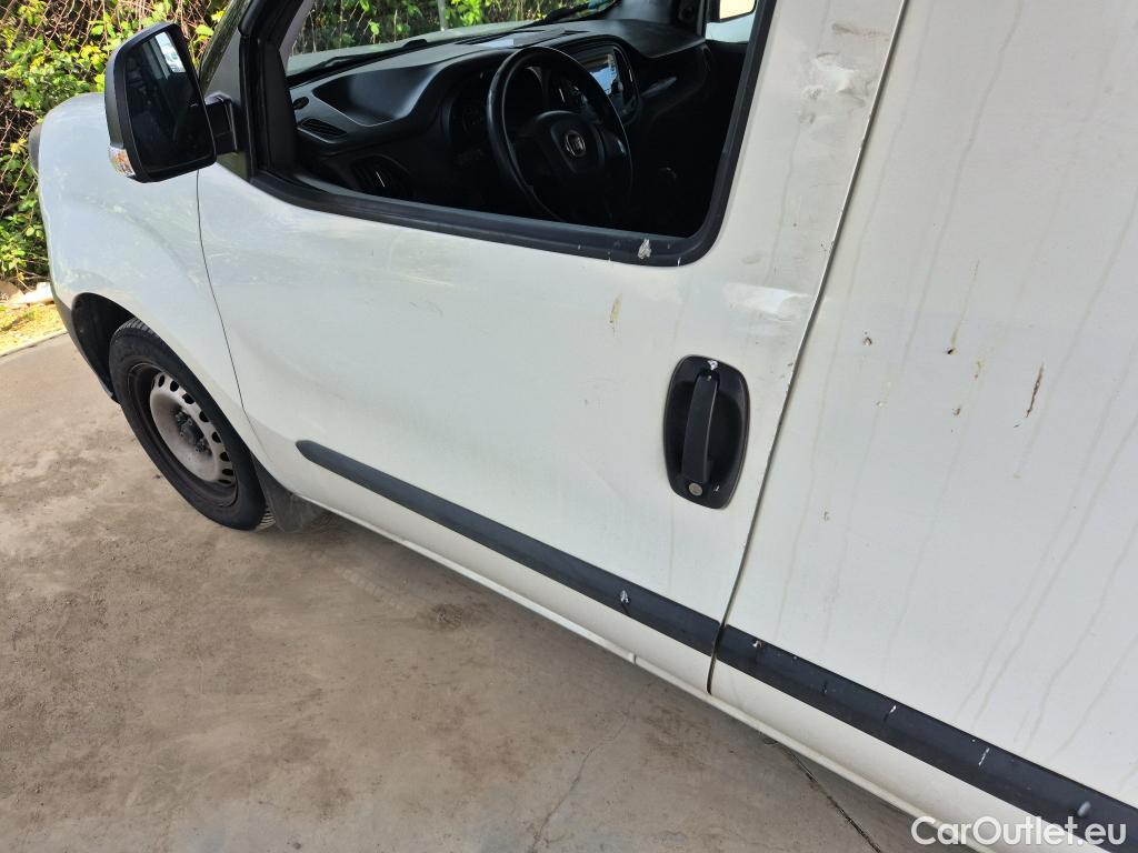  Fiat  Doblo FIAT Doblò Cargo/2015/3P/furgón derivado de turismo Cargo Base Plus 1.3 Mjet 70kW (95CV) #8