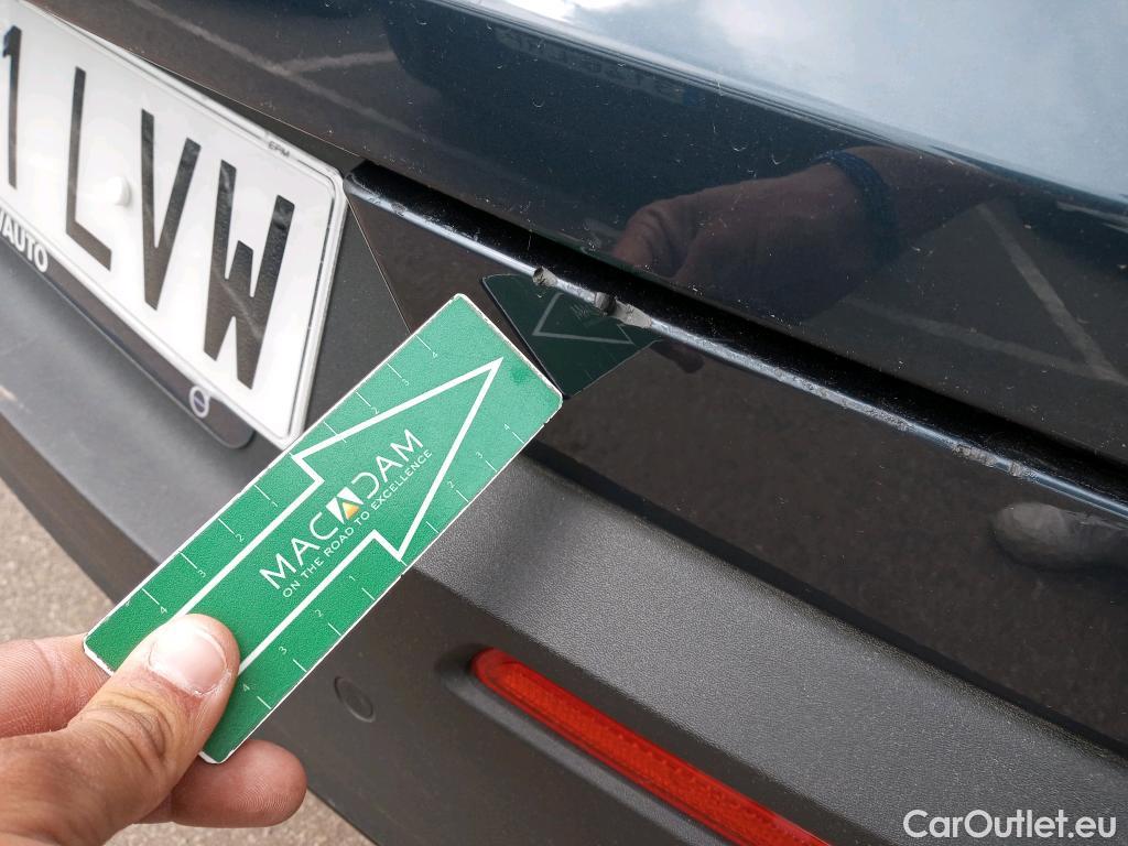  Volvo  XC 40 VOLVO XC40 / 2017 / 5P / todoterreno 1.5 T5 Twin Recharge R-Design Auto #41