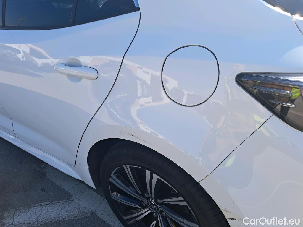  Toyota  Corolla TOYOTA  / 2020 / 5P / berlina con portón 2.0 180H STYLE E-CVT #8