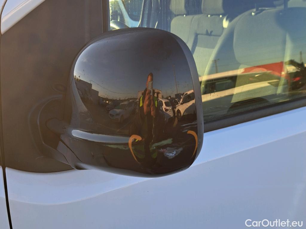  Fiat  Scudo FIAT  / 2021 / 4P / furgón Furgón L2 120cv MT6 Business (AC) #46