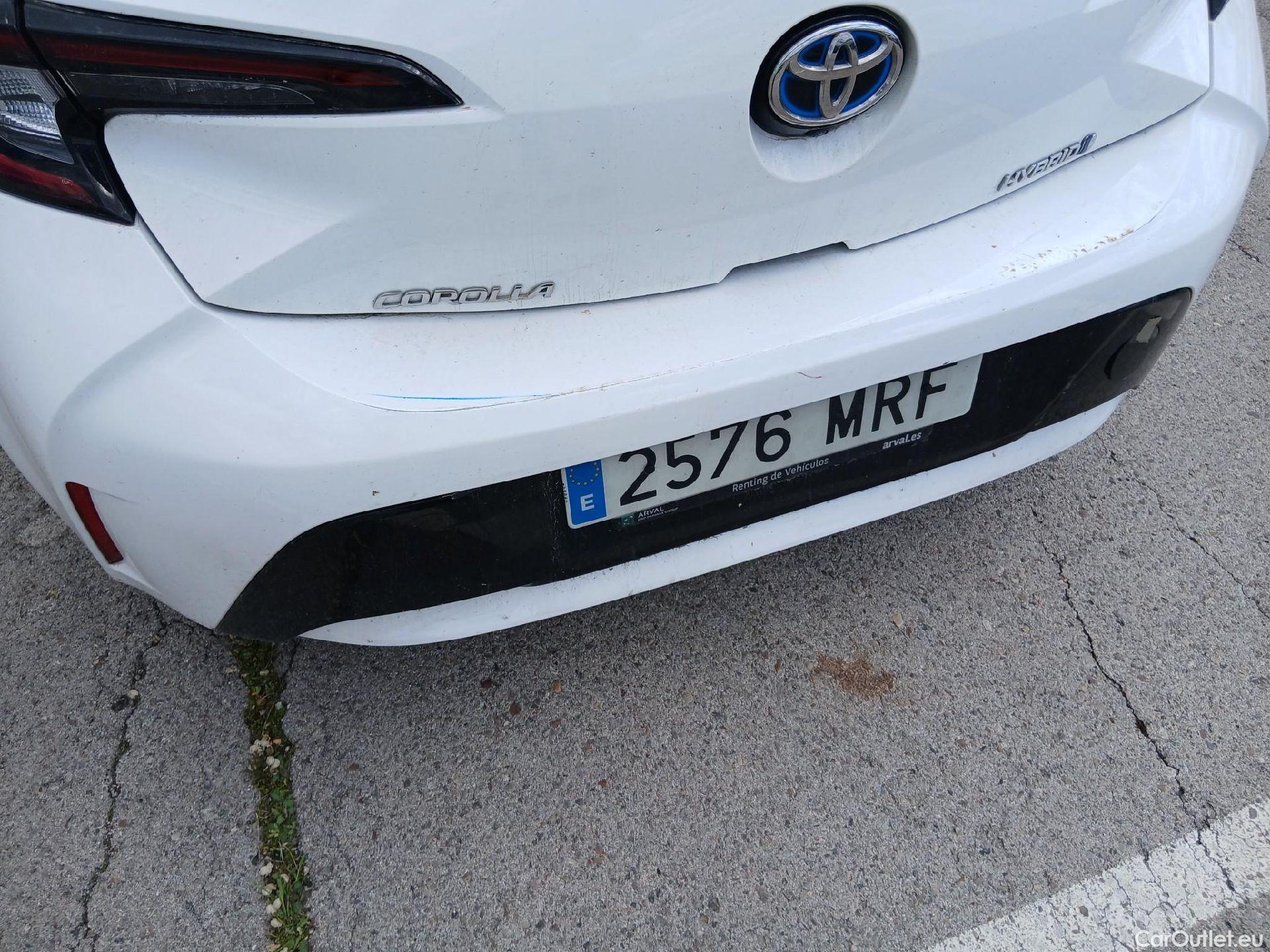  Toyota  Corolla TOYOTA  / 2019 / 5P / berlina con portón 140H Active Plus #27