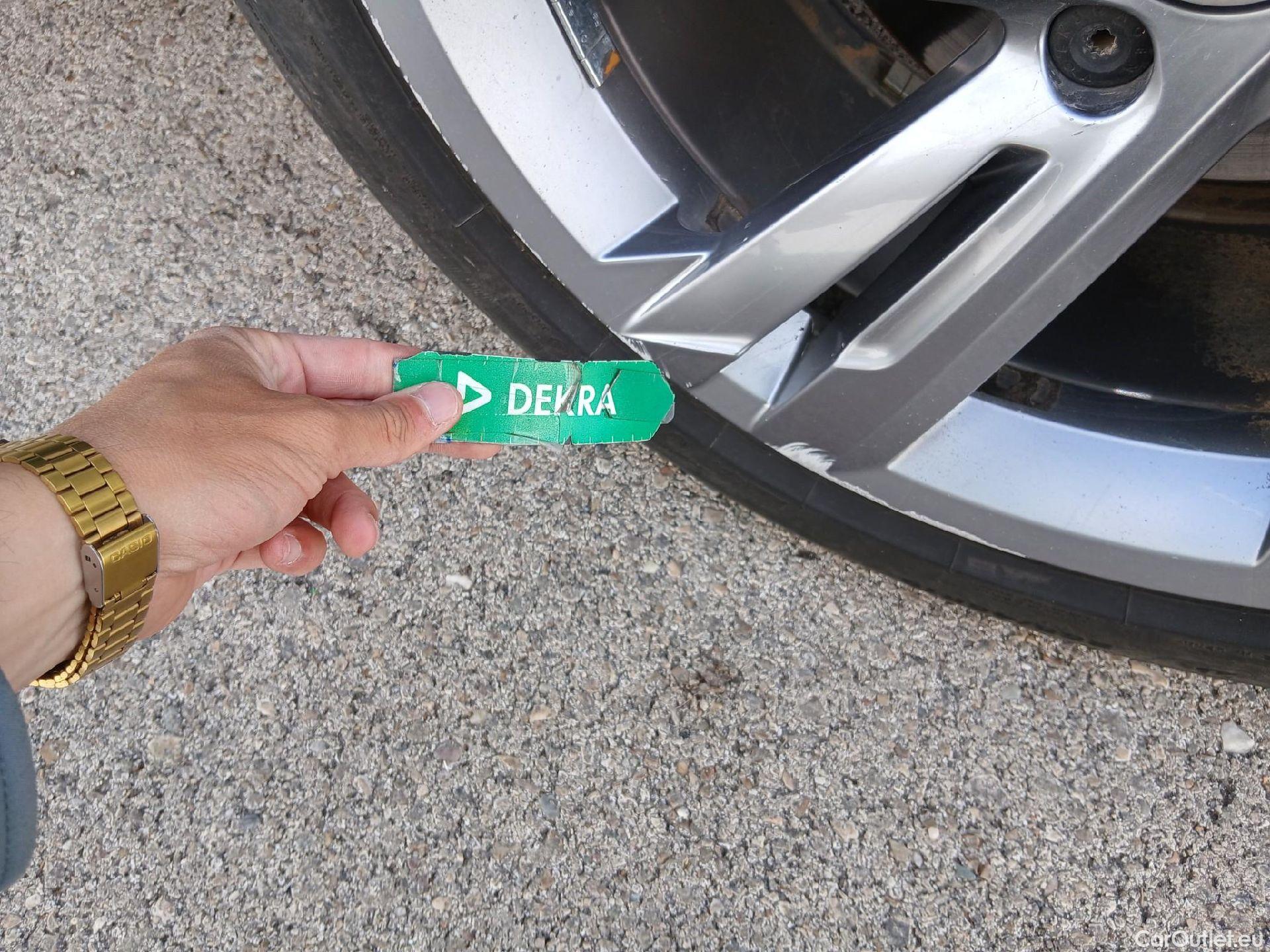  Volkswagen  Tiguan VOLKSWAGEN  / 2020 / 5P / todoterreno R-Line 2.0 TDI 110kW (150CV) DSG #22