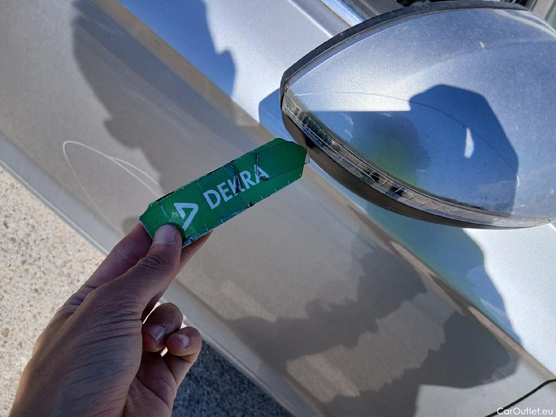  Volkswagen  Passat VOLKSWAGEN  / 2019 / 5P / familiar Variant Executive 2.0 TDI 110kW DSG #39