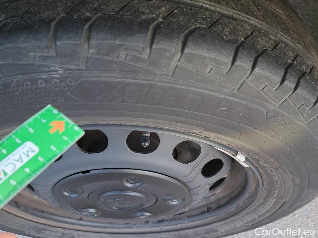  Fiat  Scudo FIAT  / 2021 / 4P / furgón Furgón L2 120cv MT6 Business (AC) #18