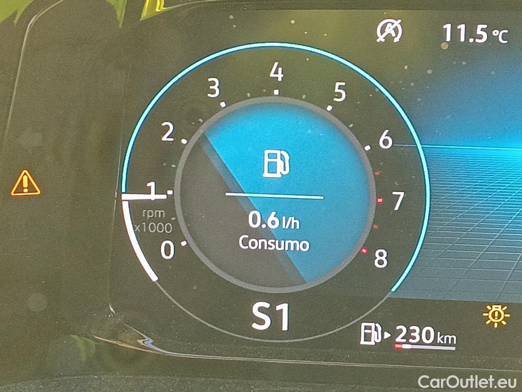  Volkswagen  Golf  VOLKSWAGEN / 2020 / 5P / berlina con portón Life 1.0 eTSI 81kW (110CV) DSG #22