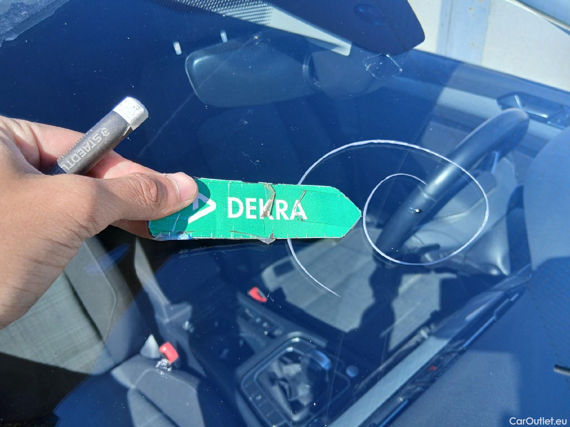  Volkswagen  Passat VOLKSWAGEN  / 2019 / 5P / familiar Variant Executive 2.0 TDI 110kW DSG #2