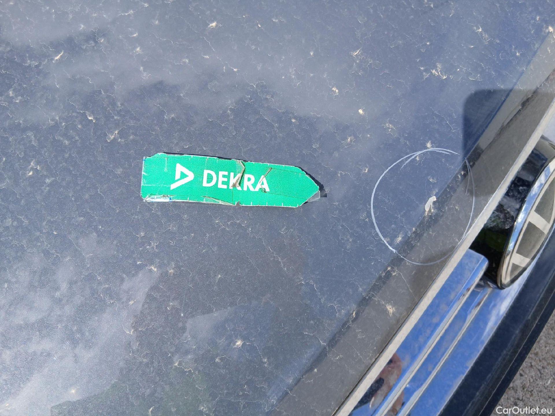  Volkswagen  Tiguan VOLKSWAGEN  / 2020 / 5P / todoterreno R-Line 2.0 TDI 110kW (150CV) DSG #8