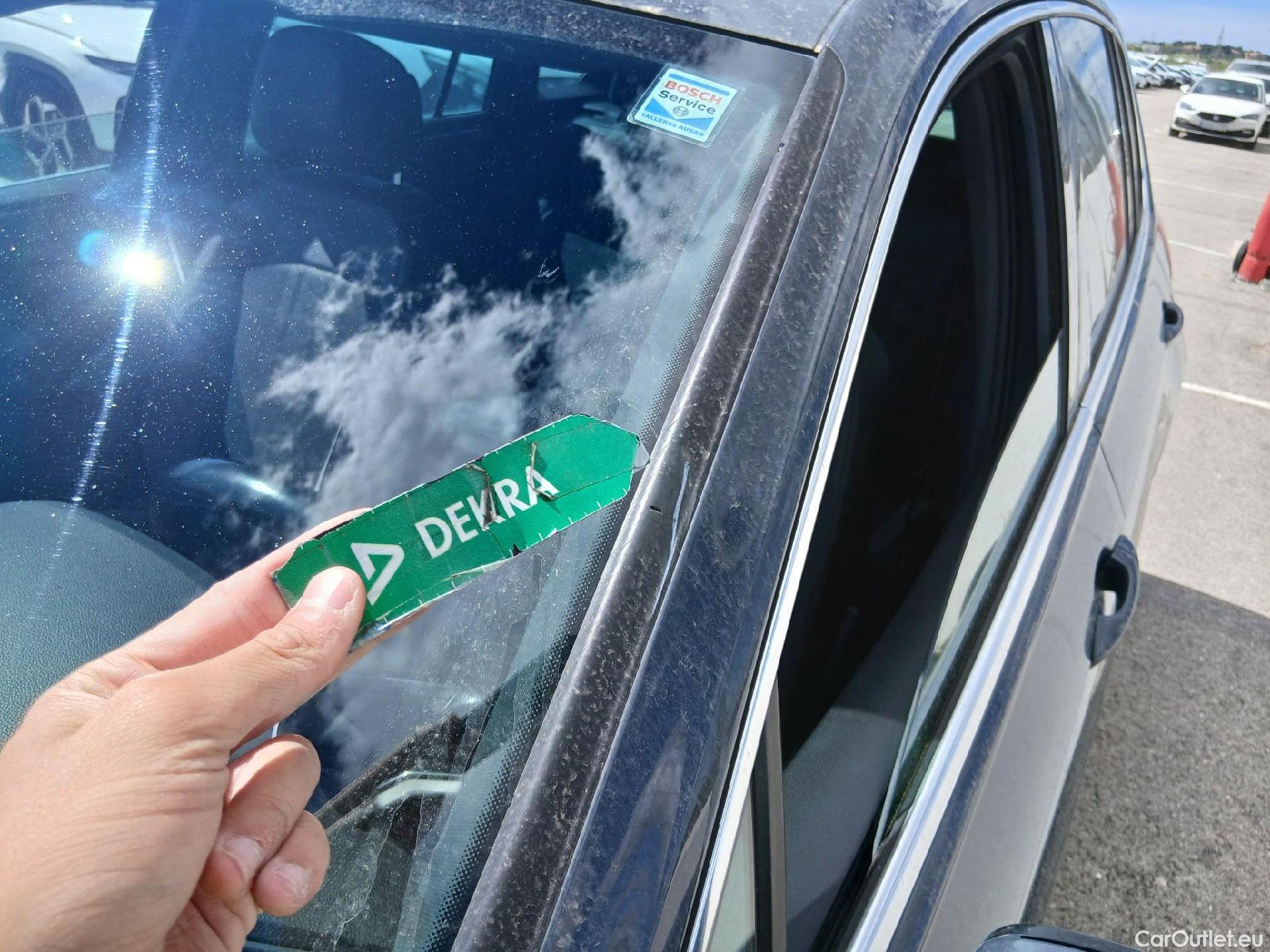  Volkswagen  Tiguan VOLKSWAGEN  / 2020 / 5P / todoterreno R-Line 2.0 TDI 110kW (150CV) DSG #17