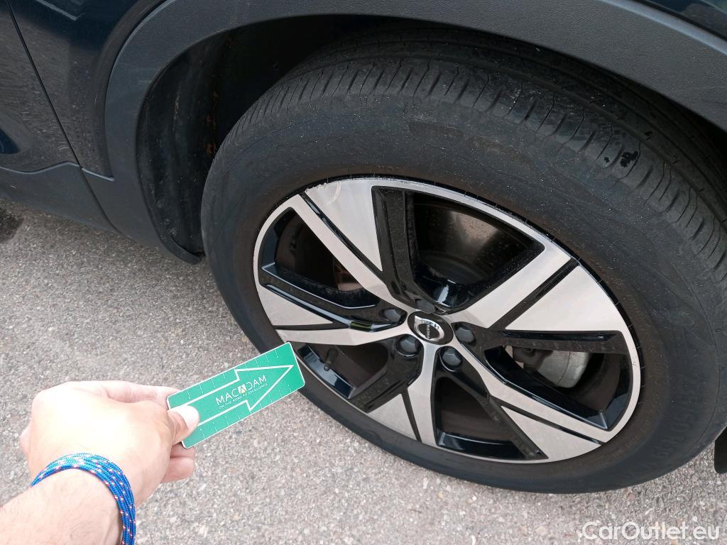  Volvo  XC 40 VOLVO XC40 / 2017 / 5P / todoterreno 1.5 T5 Twin Recharge R-Design Auto #8