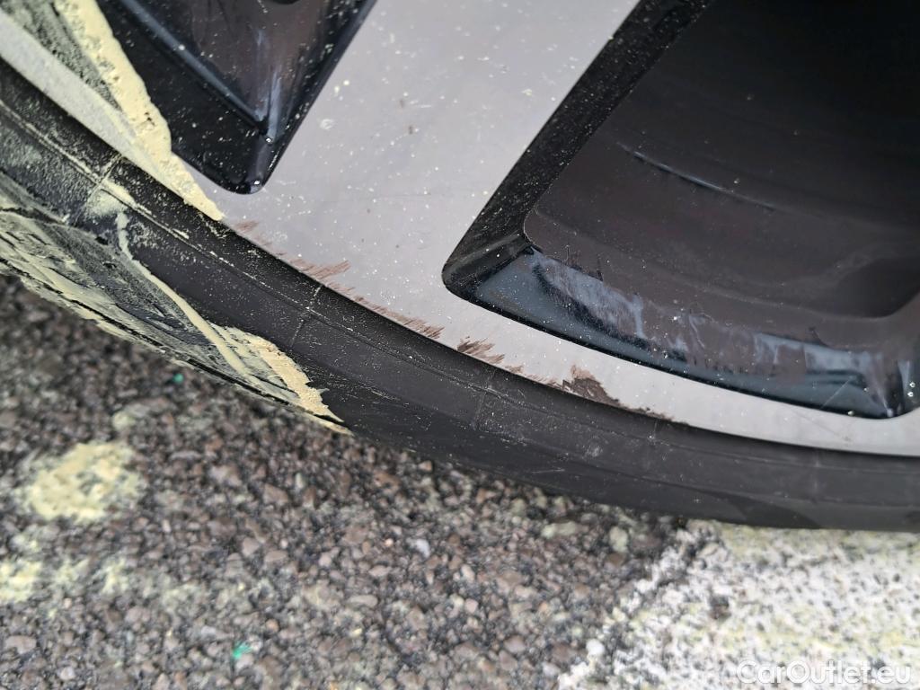  Volkswagen  Polo VOLKSWAGEN  / 2017 / 5P / berlina con portón GTI 2.0 TSI 147kW (200CV) DSG #2