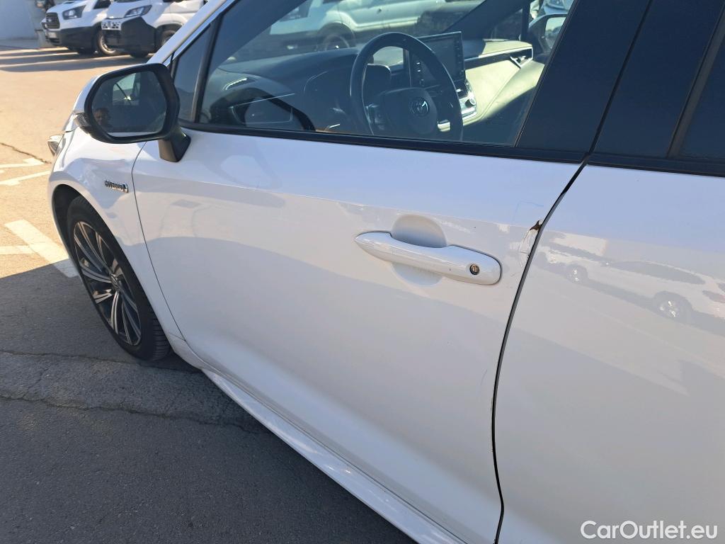  Toyota  Corolla TOYOTA  / 2020 / 5P / berlina con portón 2.0 180H STYLE E-CVT #18