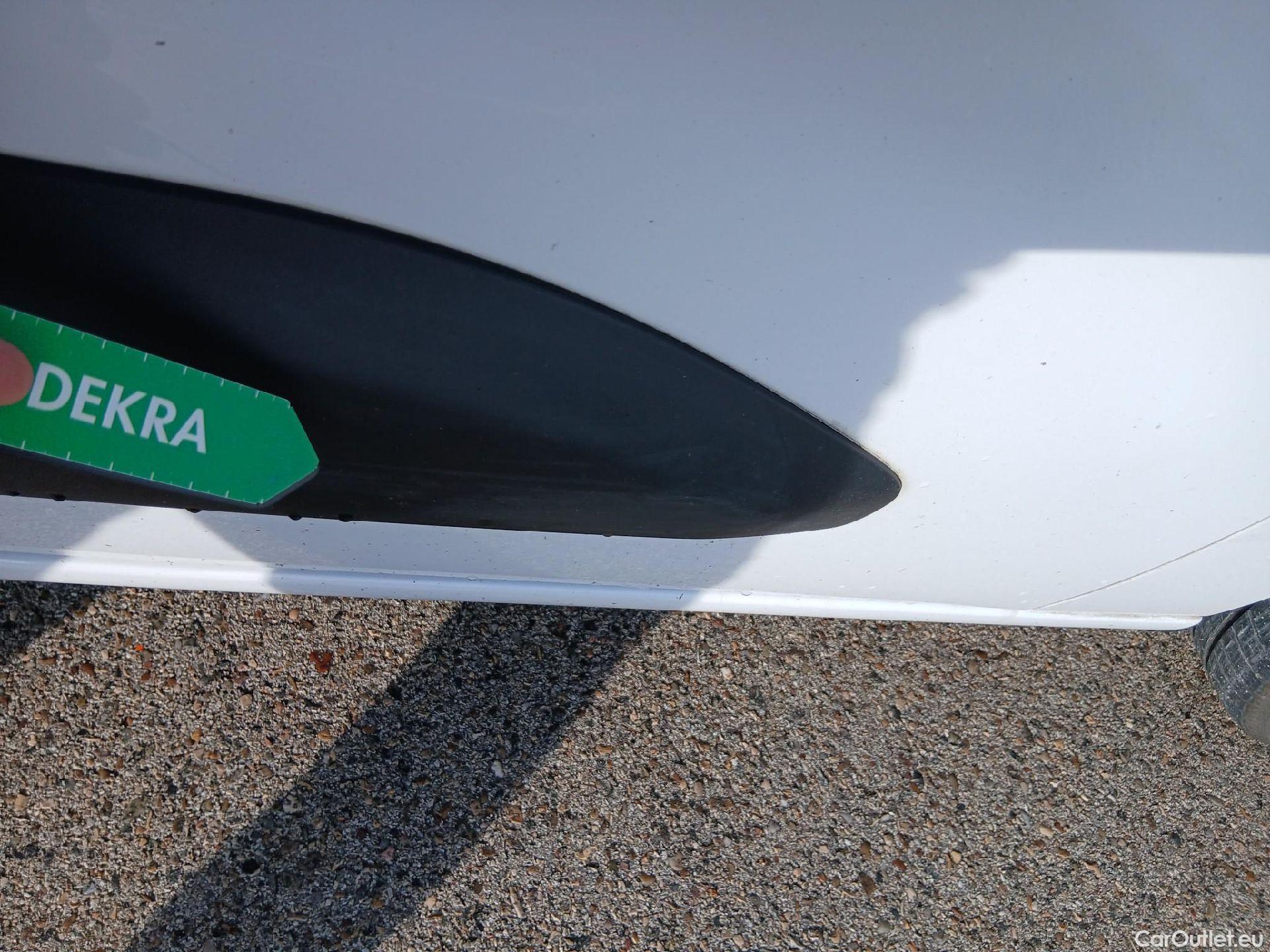  Citroen  Berlingo CITROEN  / 2018 / 4P / furgón derivado de turismo Talla M BlueHDi 100 #28