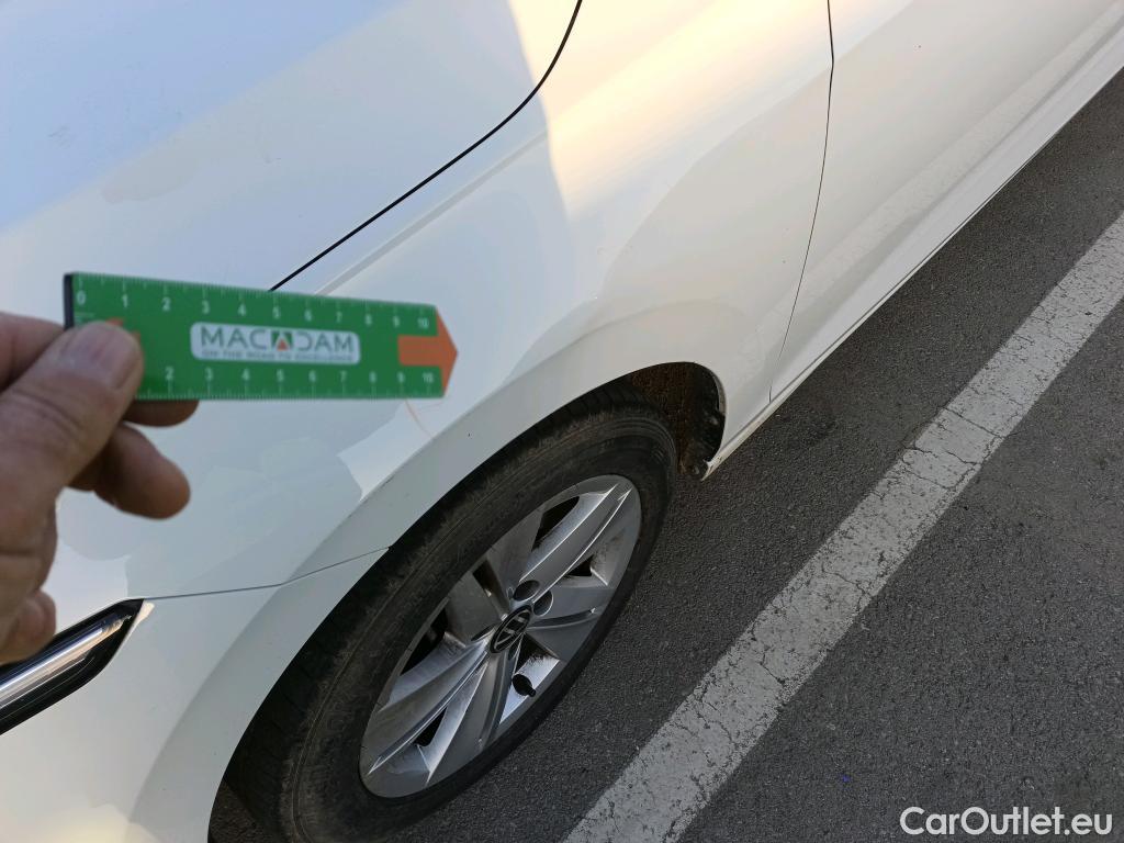  Volkswagen  Golf  VOLKSWAGEN / 2020 / 5P / berlina con portón Life 1.0 eTSI 81kW (110CV) DSG #7