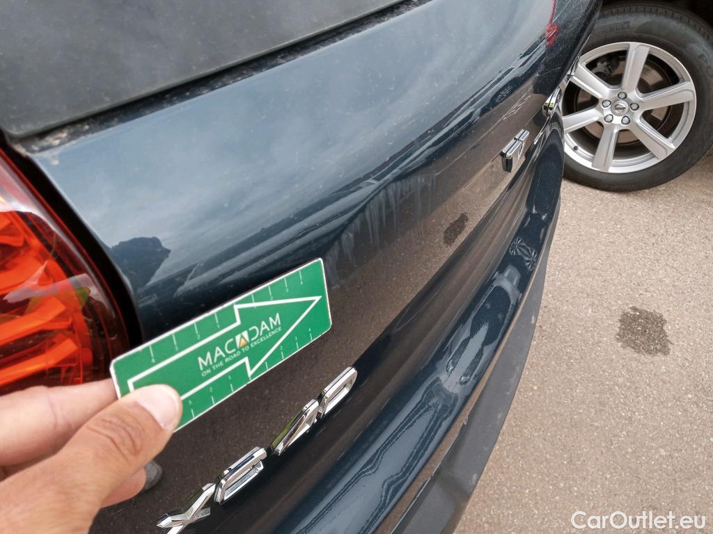  Volvo  XC 40 VOLVO XC40 / 2017 / 5P / todoterreno 1.5 T5 Twin Recharge R-Design Auto #3