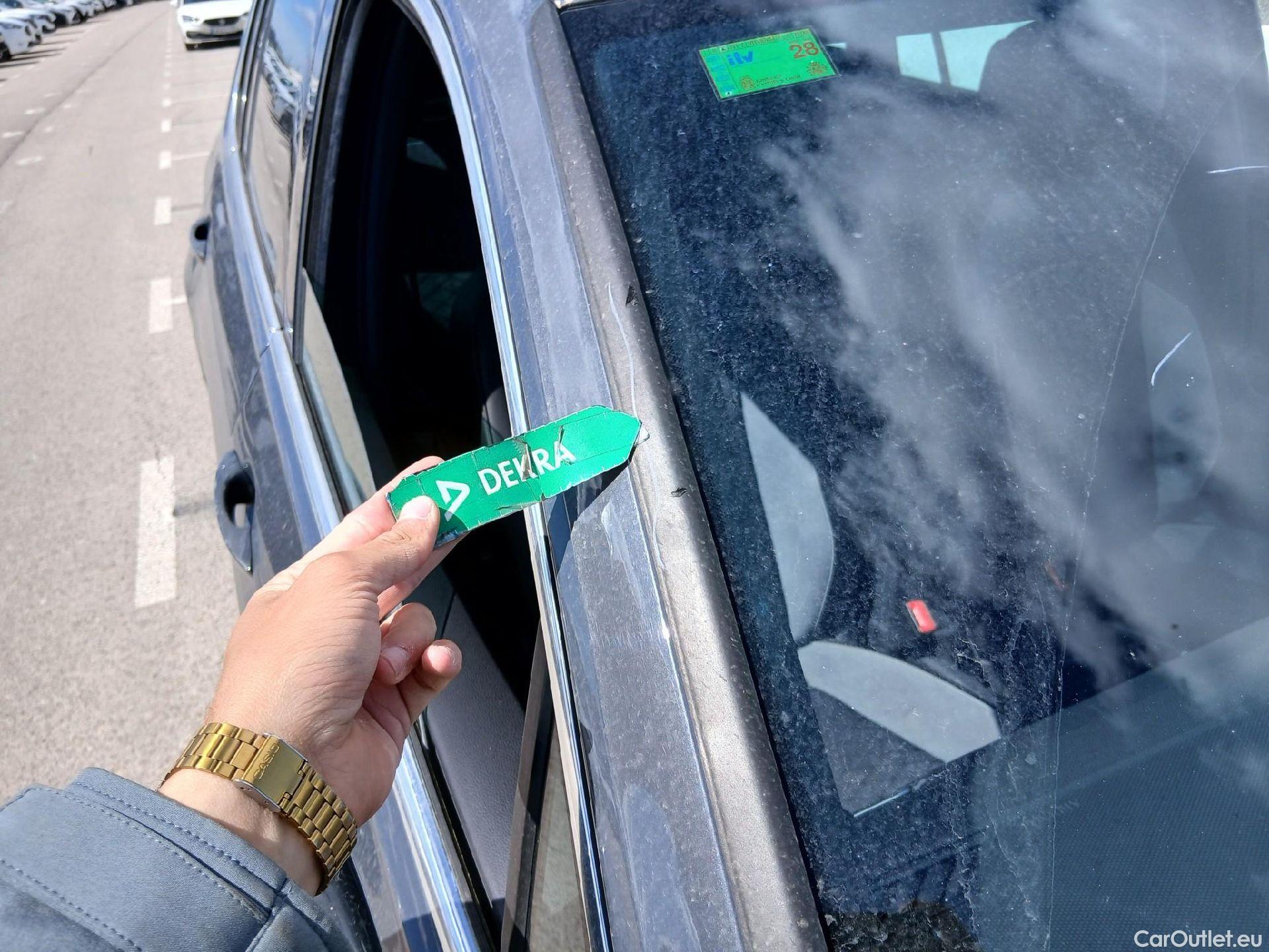  Volkswagen  Tiguan VOLKSWAGEN  / 2020 / 5P / todoterreno R-Line 2.0 TDI 110kW (150CV) DSG #39