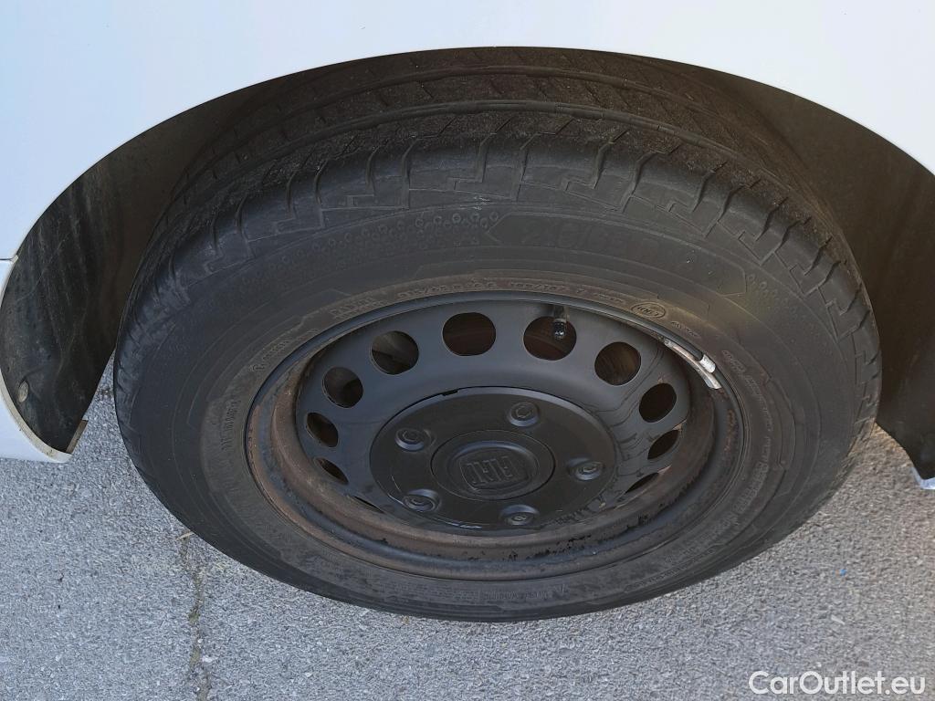  Fiat  Scudo FIAT  / 2021 / 4P / furgón Furgón L2 120cv MT6 Business (AC) #19