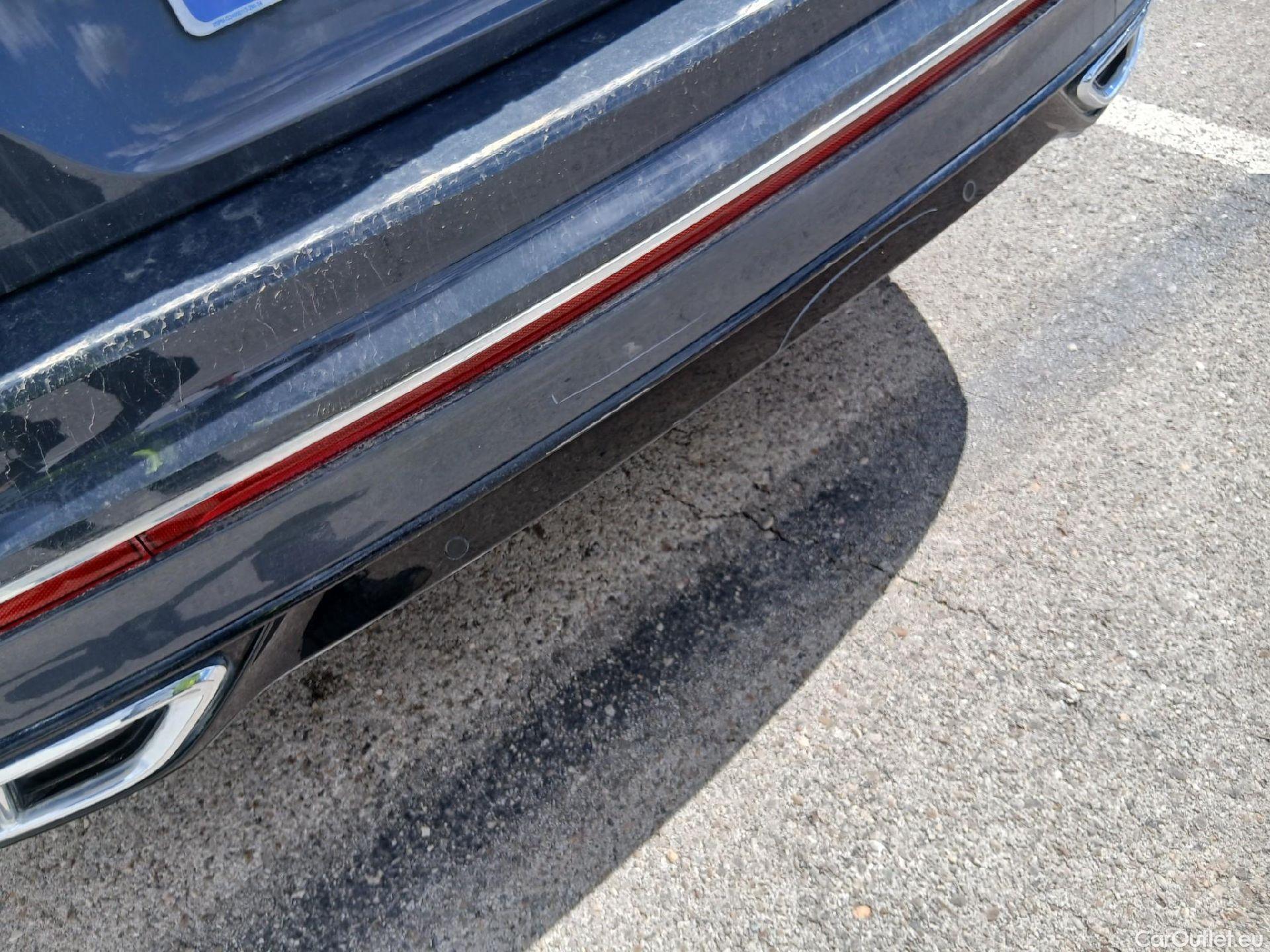  Volkswagen  Tiguan VOLKSWAGEN  / 2020 / 5P / todoterreno R-Line 2.0 TDI 110kW (150CV) DSG #30