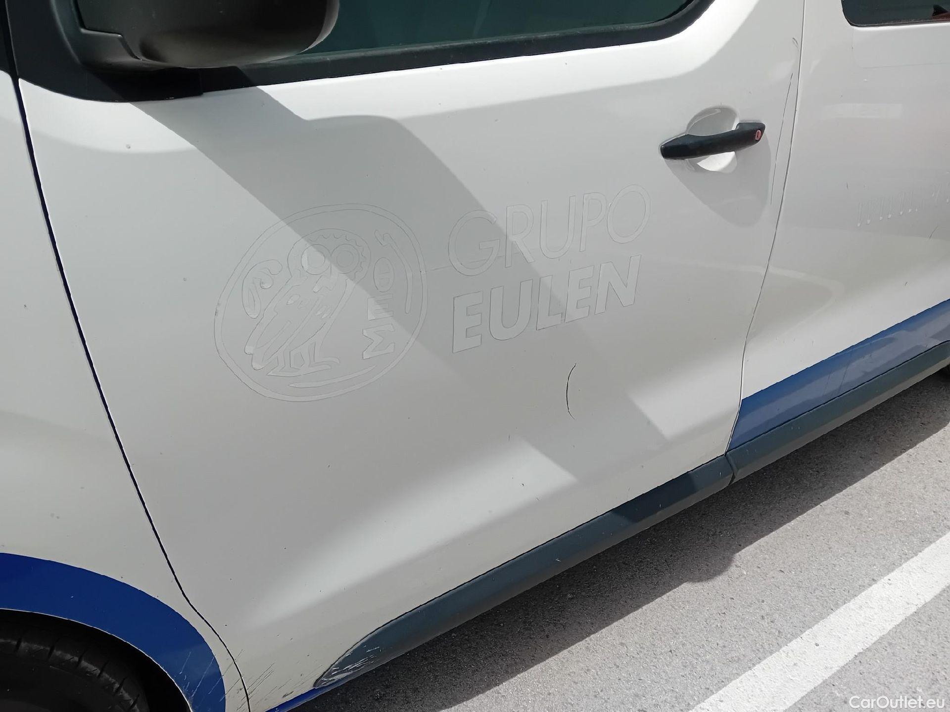  Citroen  Jumpy CITROEN  / 2016 / 4P / furgón DC Abatible Talla M BlueHDi 120 Control #26