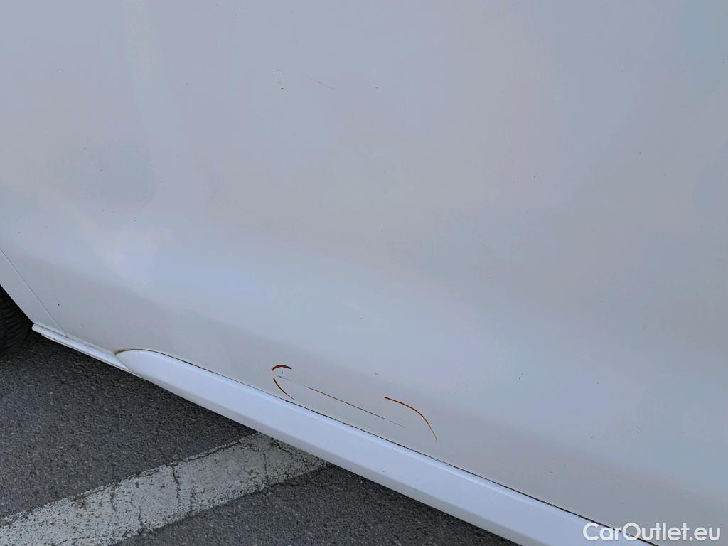  Fiat  Scudo FIAT  / 2021 / 4P / furgón Furgón L2 120cv MT6 Business (AC) #24