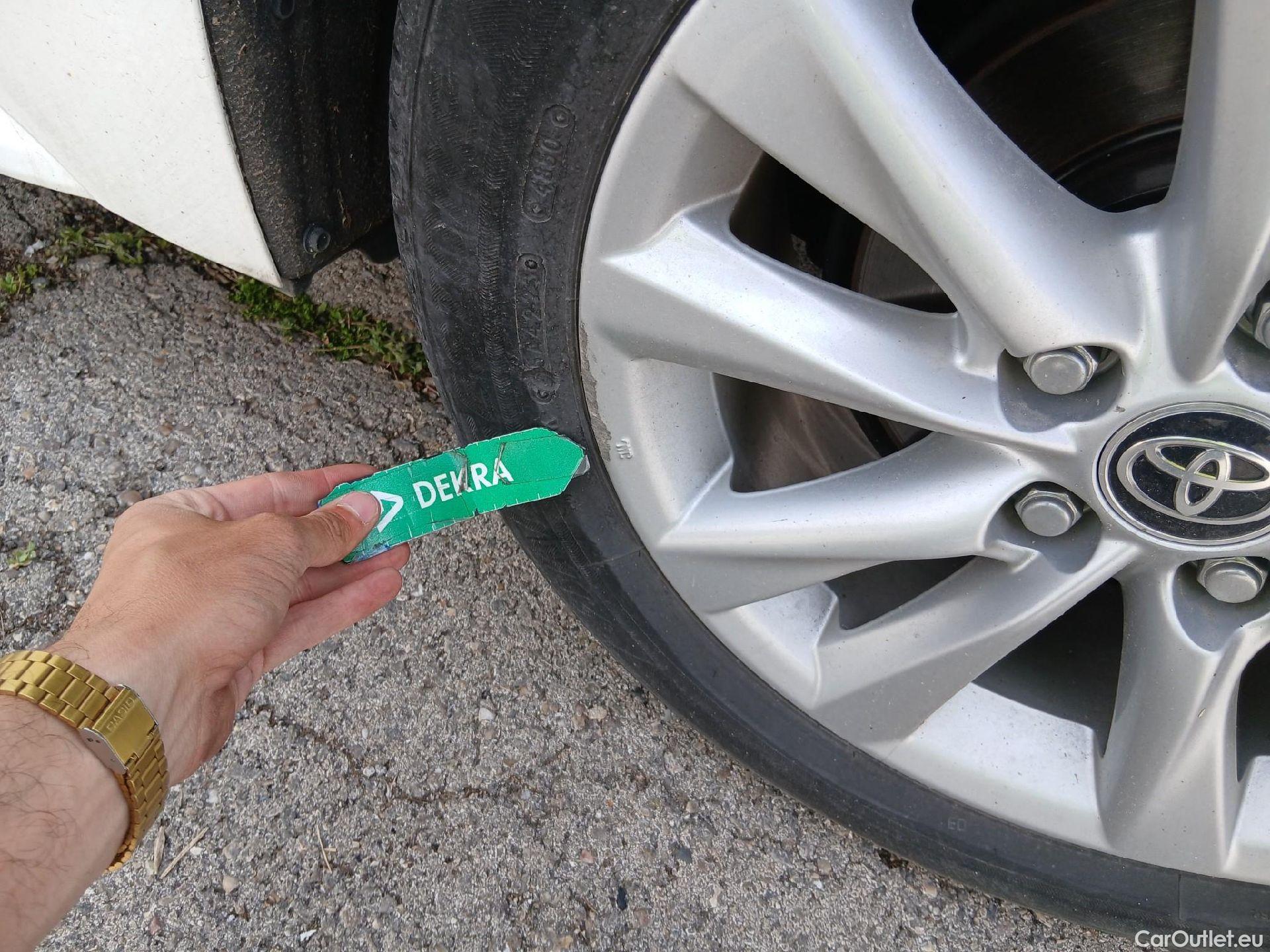  Toyota  Corolla TOYOTA  / 2019 / 5P / berlina con portón 140H Active Plus #20