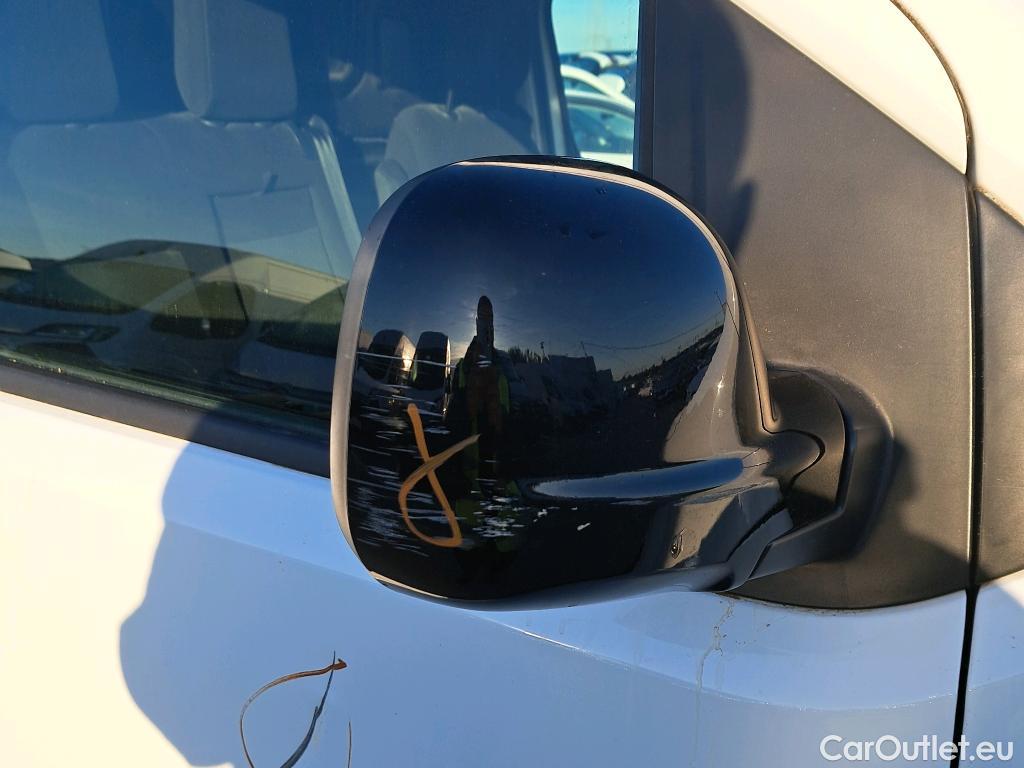  Fiat  Scudo FIAT  / 2021 / 4P / furgón Furgón L2 120cv MT6 Business (AC) #48